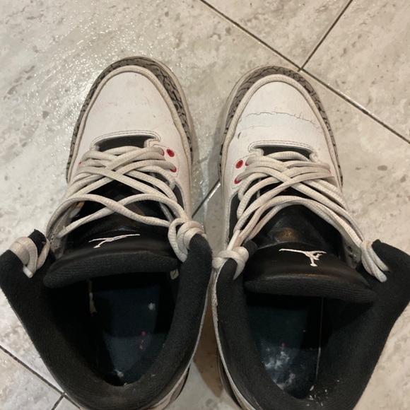 Infrared jordan 3 (size 7Y/8.5 Women) - Picture 5 of 5